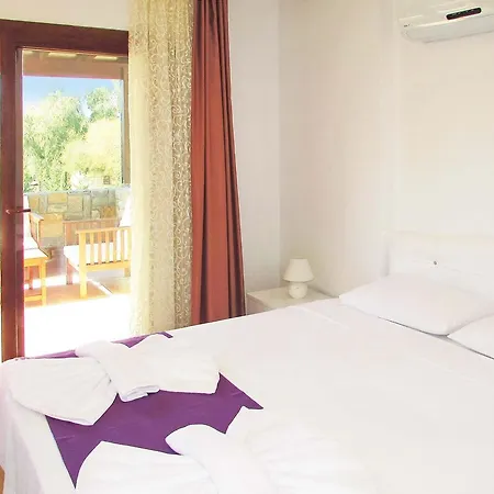 Erdos Villa